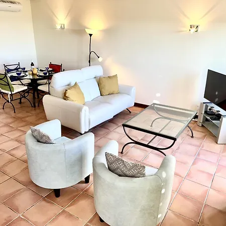 Casa de Férias In With Private Pool