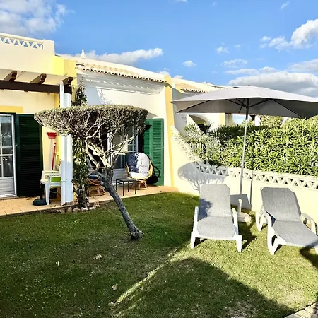 In With Private Pool Holiday home